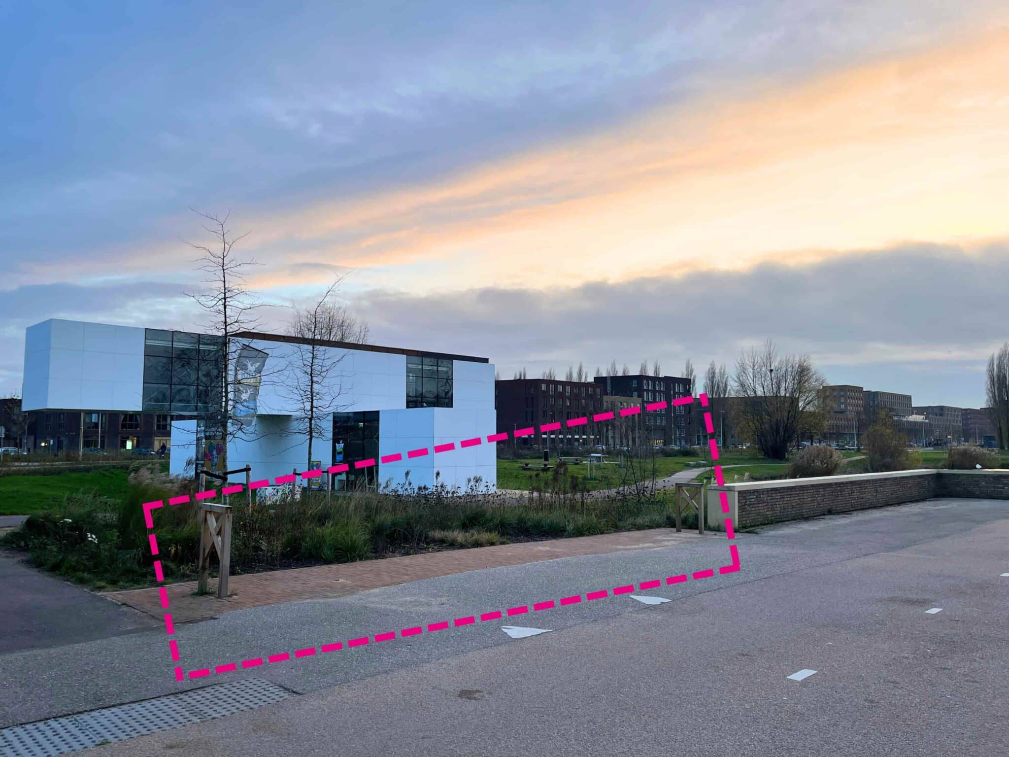 Gehandicaptenparkeerplaats Het Gebouw